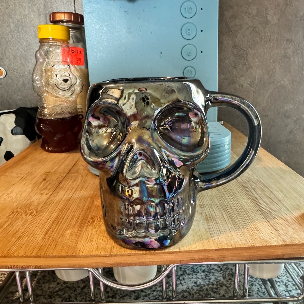 Iridescent Skull Mug